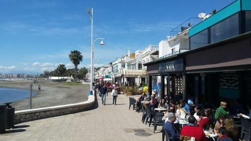 Apartamento Con 3 Piscinas Vistas Al Mar