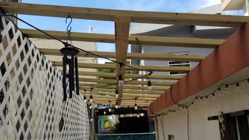 Apartamento Yellow-gray Tropical Studio