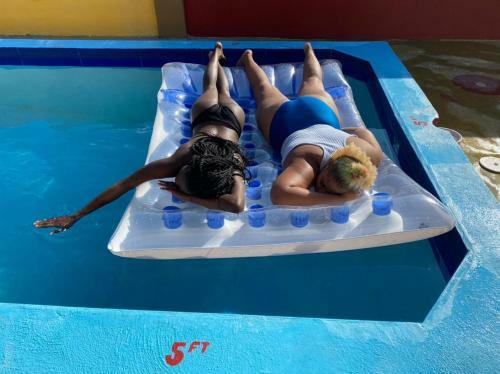 Paradise Villa Shared Onsite Private Pool Onsite Gym