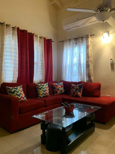 Paradise Villa Shared Onsite Private Pool Onsite Gym