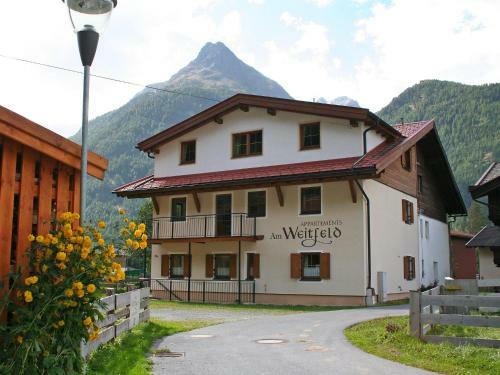 Holiday Home Am Weitfeld Langenfeld