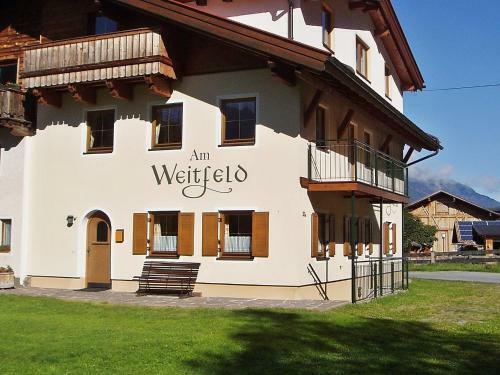 Holiday Home Am Weitfeld Langenfeld