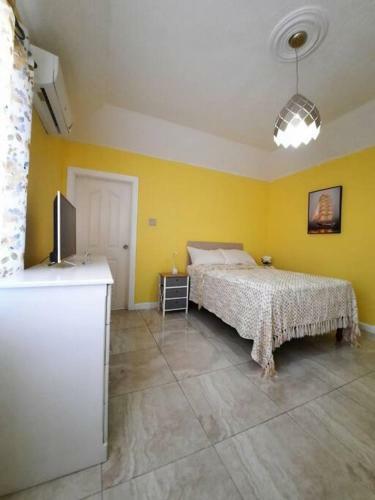Apartamento Spacious 2 Bedroom In Portmore With Pool