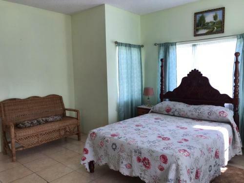 Beautiful 2-bed Apartment In Sunny Jamaica