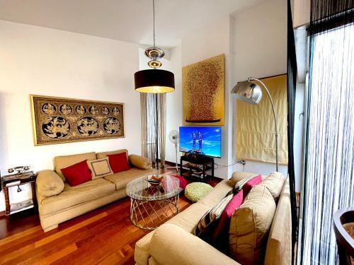 Apartamento �tico En Plaza de La Constituci�n