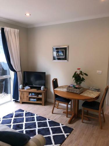 Lavender Hills Excellent Apartment In Greenhithe