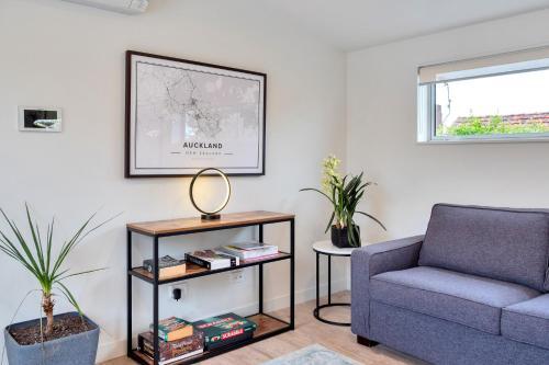 Elegant And Stylish Retreat In Leafy Epsom