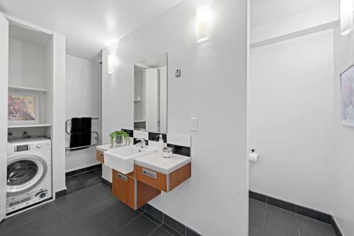 Apartamento Chic And Spacious Cbd Loft - 2 Beds City Views