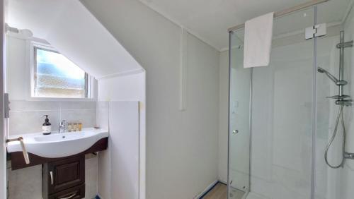 Apartamento Lovely 2 - Bedroom Unit With Free Parking