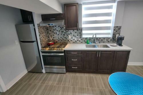 Self-contained 2br Apt In A Gorgeous Neighborhood