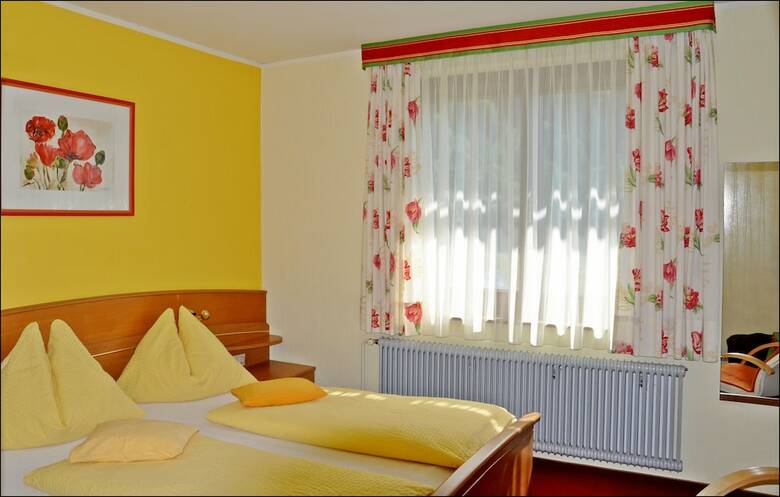 Hostal Enzianbrenner