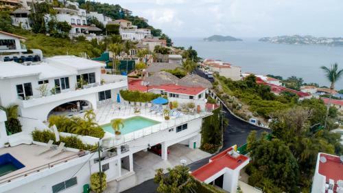7br Exclusiva Casa En Las Brisas Con Alberca