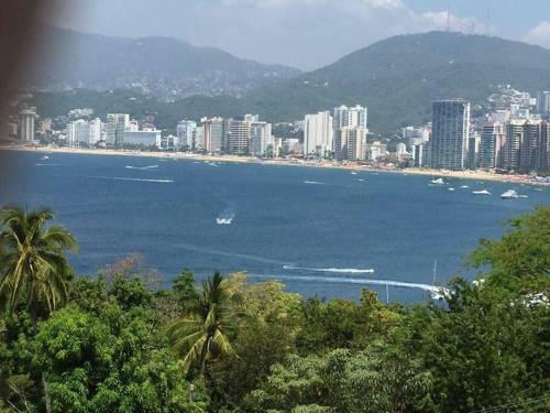 Apartment With Great Location And View To Acapulco