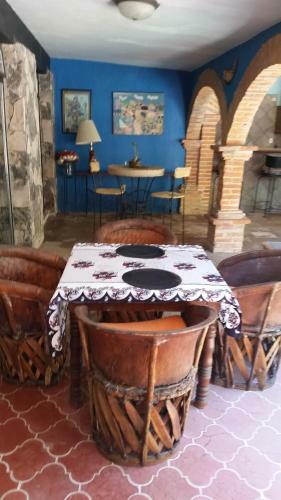 Mexican 1 Level Hacienda