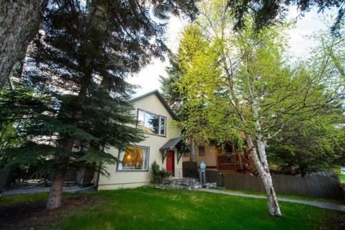 Banff Mountain Home- The Real Rockies Experience