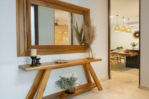 Tranquil Caribbean Apartment With Spacious Lovely Terrace