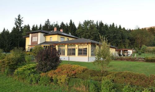 Bed & Breakfast Wellness Pension Waldhof