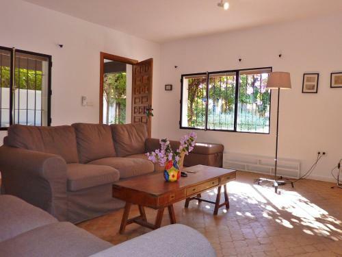 Luxurious Villa In Marbella With Swimming Pool