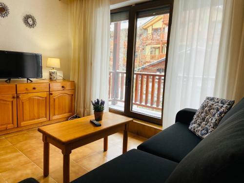 Mikka Incles Apartamento