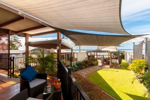 Villa Nature Lovers Waterfront Paradise In Boonooroo