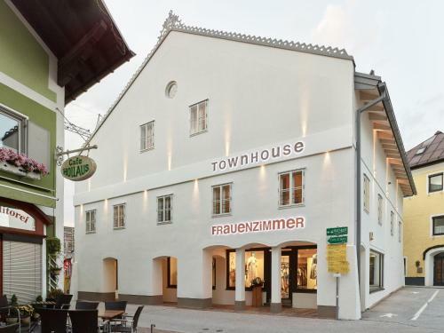 Townhouse By Frauenzimmer