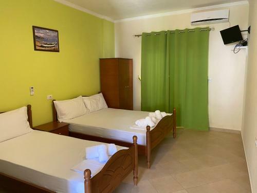 Golden Beach Apartments