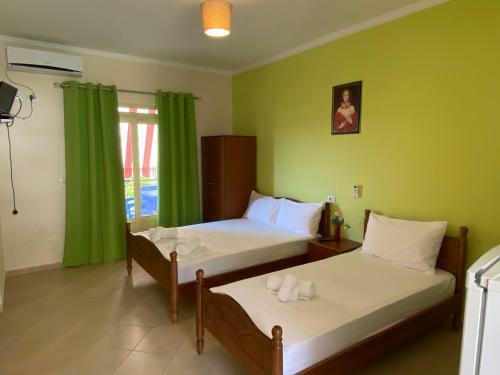 Golden Beach Apartments