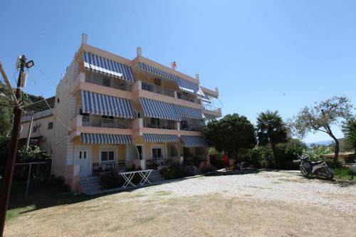 Alexia Apartments