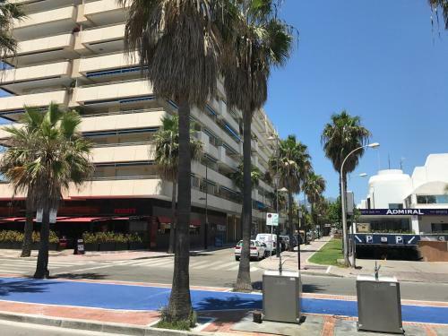 Marina Banus Apartment - Frontline Beach Suite - Puerto Banus