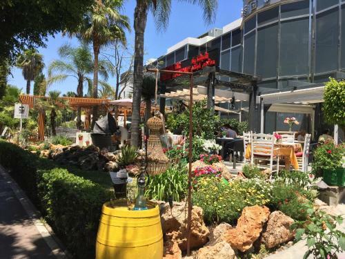 Marina Banus Apartment - Frontline Beach Suite - Puerto Banus
