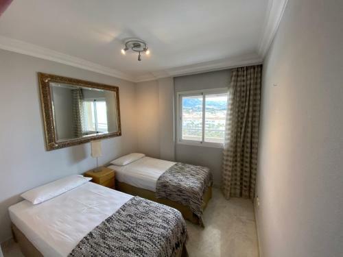 Marina Banus Apartment - Frontline Beach Suite - Puerto Banus