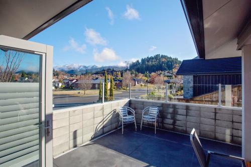 Luxury On Rutherford - Hanmer Springs Holiday Home
