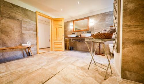 Wiesengut , Alleinstehende, Deteched, Austrian Style, Villa Mit Pool