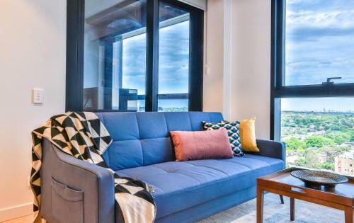 Box Hill Central Sky One Apartment