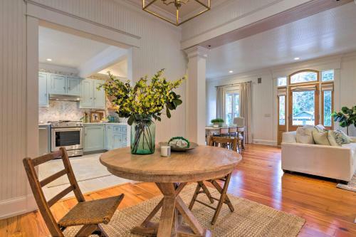 Luxe Fairhope Home - Short Walk To The Beach!