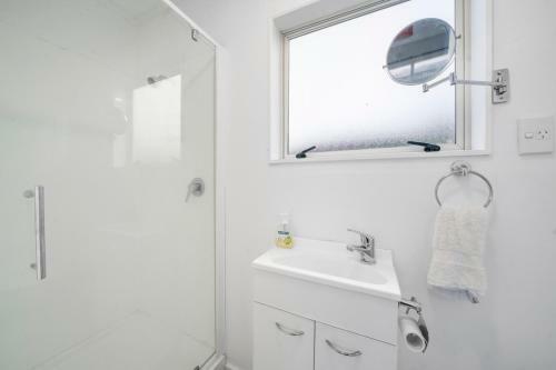 Sand Dune Serenity - Himatangi Beach Holiday Home