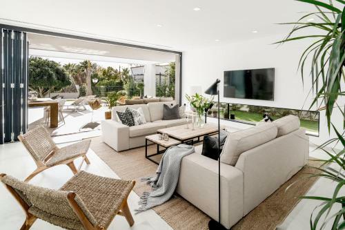 Vlg-modern 5 Bedroom Villa Close To Beach
