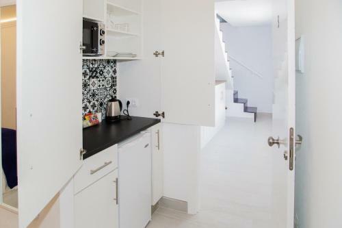 Hostal Seven Golden Mile