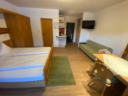 Hostal Sonnleiten - Guggerhof - Villa Sonnenwies