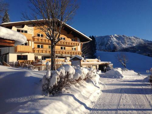 Hostal Sonnleiten - Guggerhof - Villa Sonnenwies