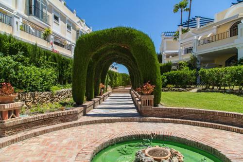 Apartamento Excellent Location Aloha Gardens - Rdr169