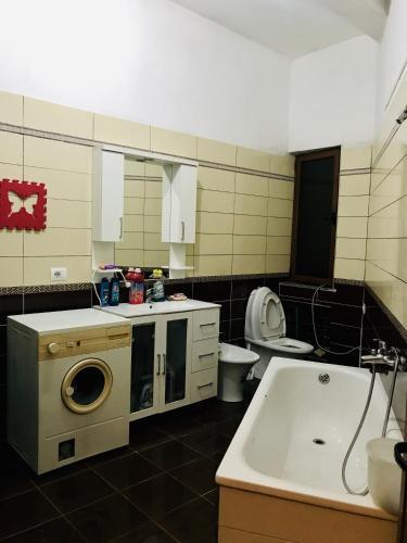 Apartamento Rruga Egnatia (Dovana Vogel)