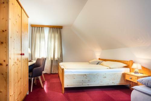 Bed & Breakfast Birkenstub�n - Wirtshaus Am Eckberg