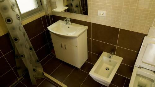 Apartamento Eka Luxury Two-bedroom Penthouse