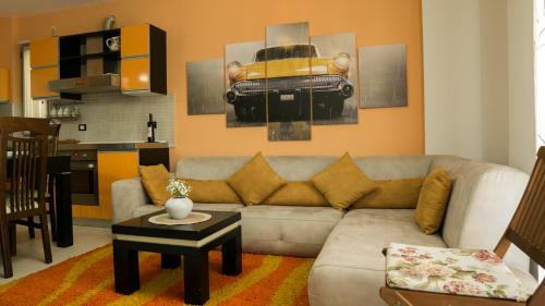 Apartamento Eka Luxury Two-bedroom Penthouse