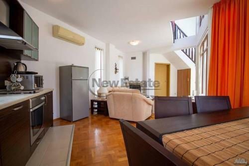 Villa Generaator House