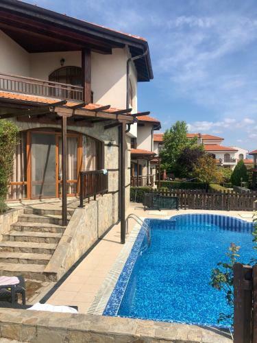 Villa Cabernet 1
