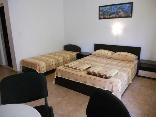 Hostal ???? "????"- ????????? ??????? ?? 100 ?????