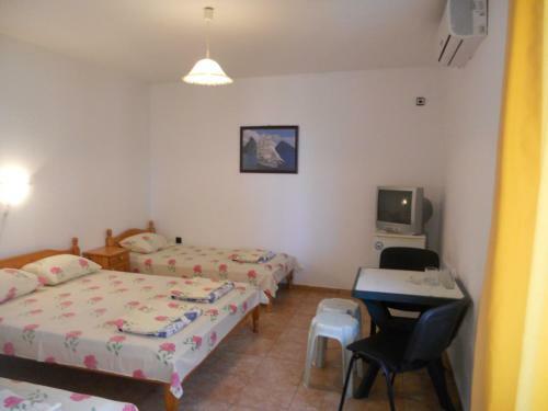 Hostal ???? "????"- ????????? ??????? ?? 100 ?????