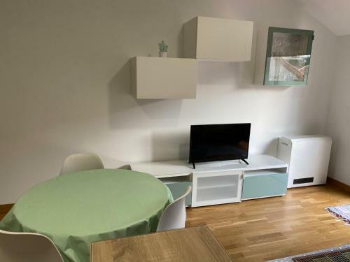 Apartamento �tico En Moa�a- A Xunqueira